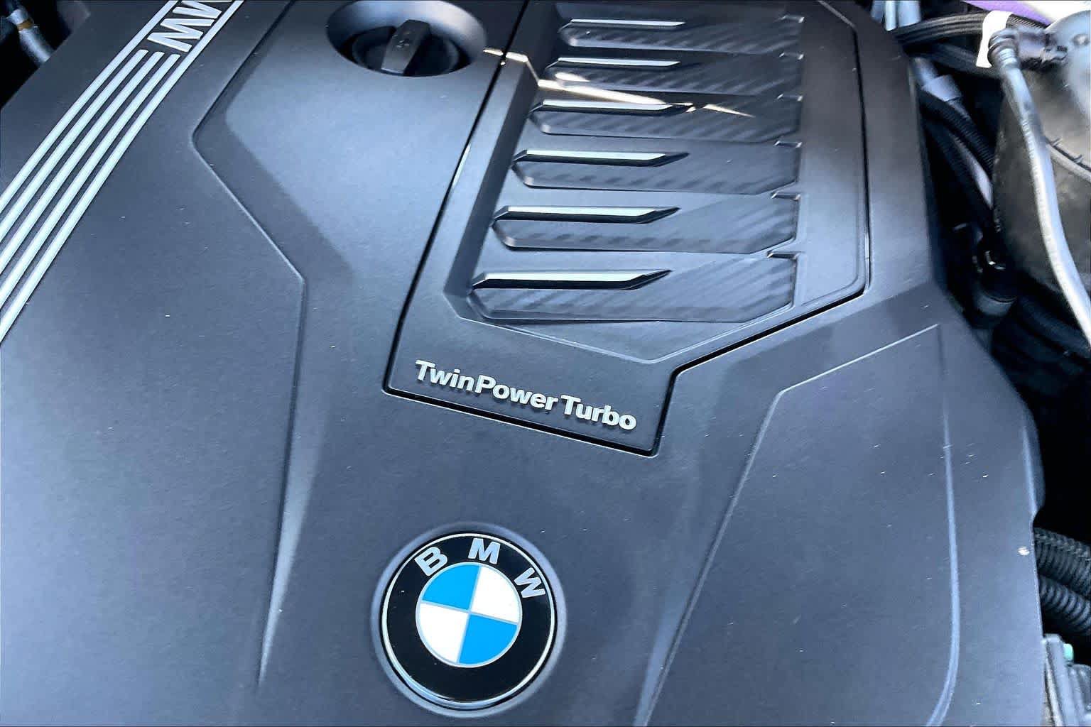Used 2022 BMW X7 xDrive40i w/ Premium Package AWD/4WD image 35