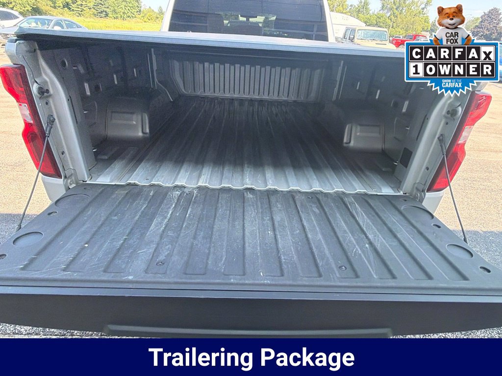 Used 2020 Chevrolet Silverado 1500 Custom w/ Custom Value Package AWD/4WD image 5