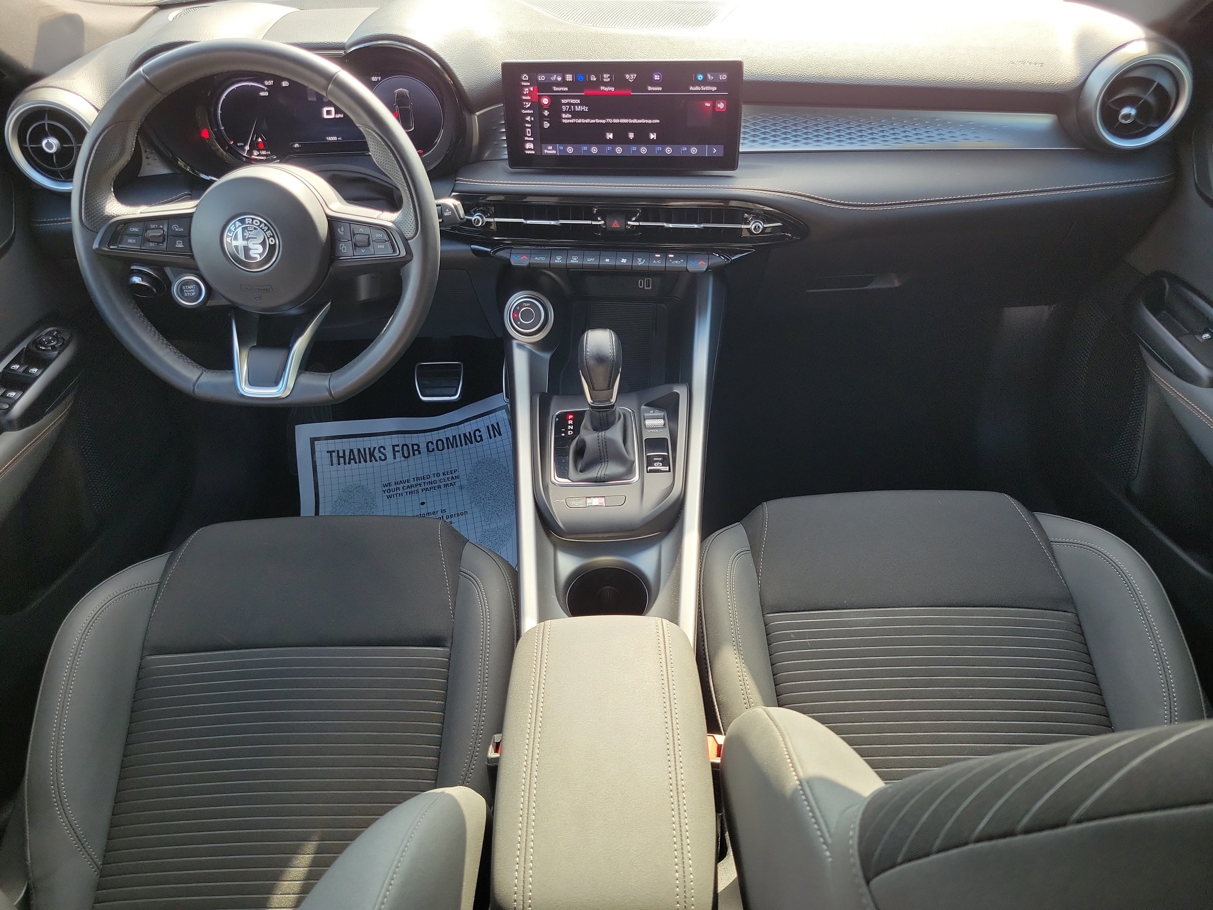 Used 2025 Alfa Romeo Tonale AWD/4WD image 13