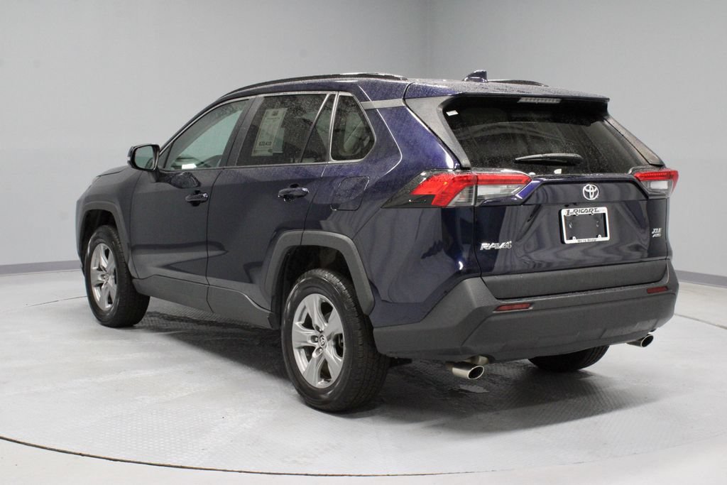 Used 2024 Toyota RAV4 XLE AWD/4WD image 9