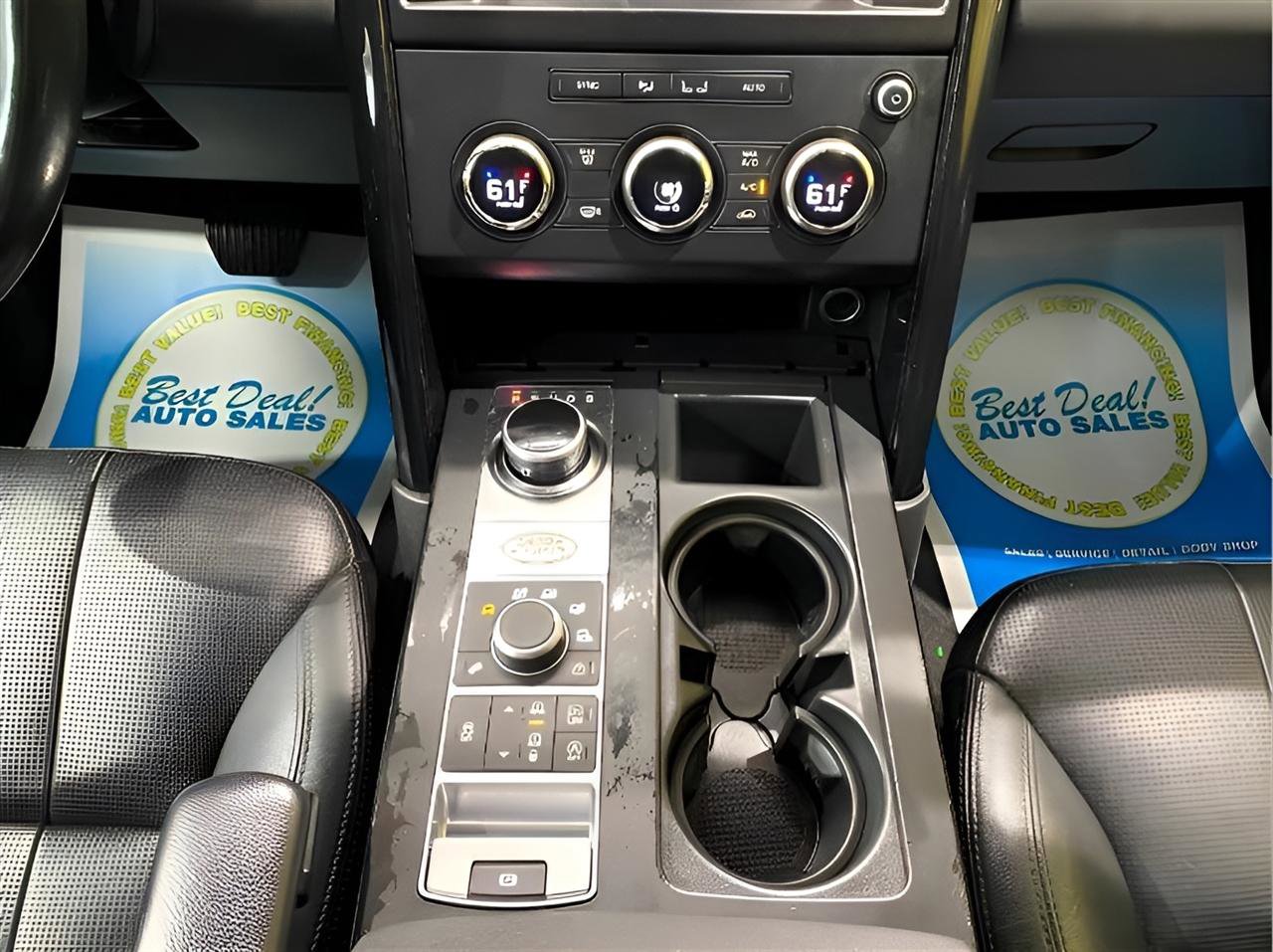 Used 2017 Land Rover Discovery SE AWD/4WD image 18