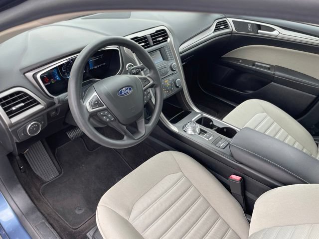 Used 2018 Ford Fusion S FWD image 23