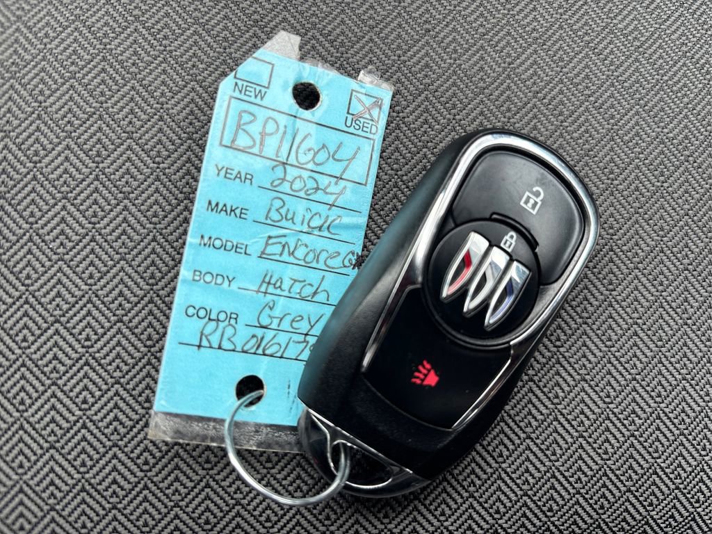 Used 2024 Buick Encore GX Preferred image 33