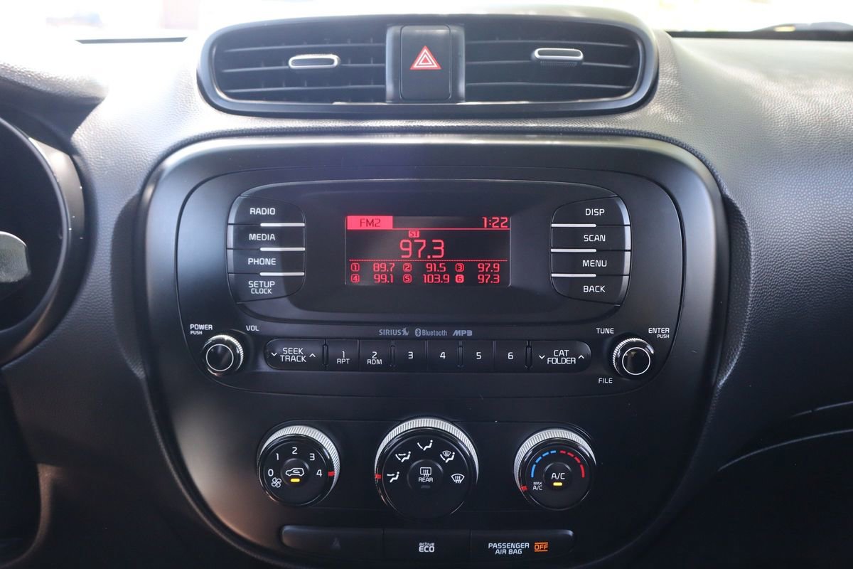 Used 2016 Kia Soul FWD image 34
