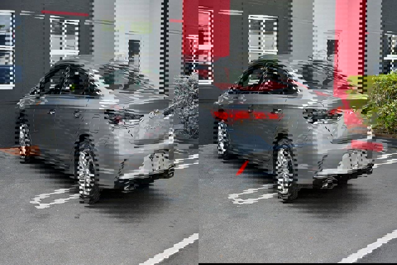 Used 2019 Hyundai Sonata Sport w/ Winter Weather Package image 5