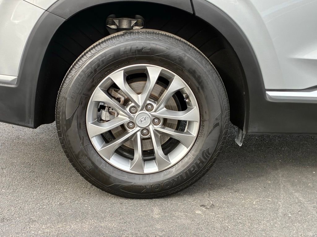 Used 2020 Hyundai Santa Fe SE image 46