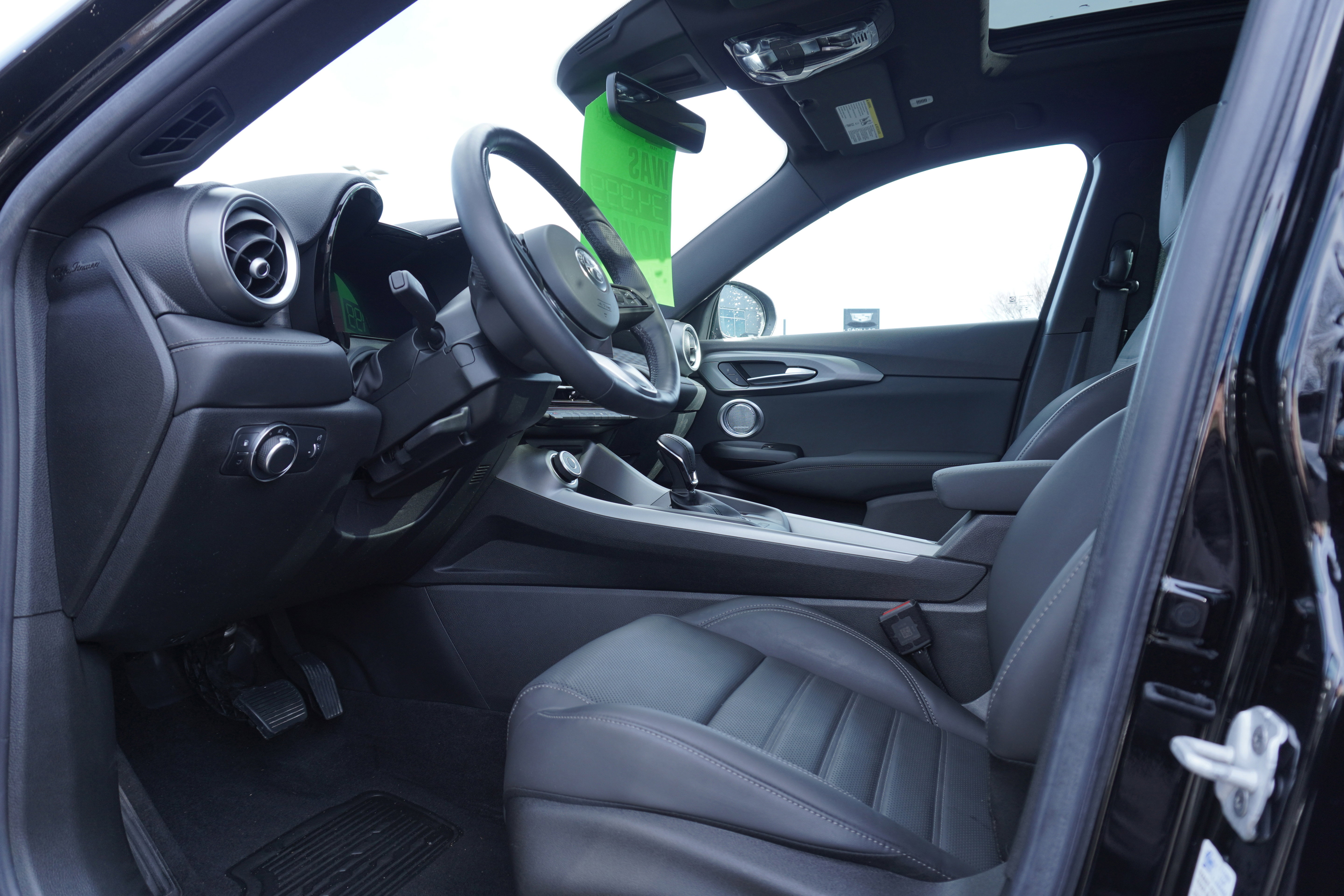 Used 2024 Alfa Romeo Tonale Ti image 6