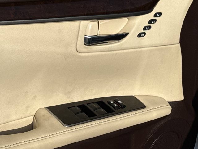 Used 2016 Lexus ES 350 w/ Luxury Package w/Wood Trim FWD image 14