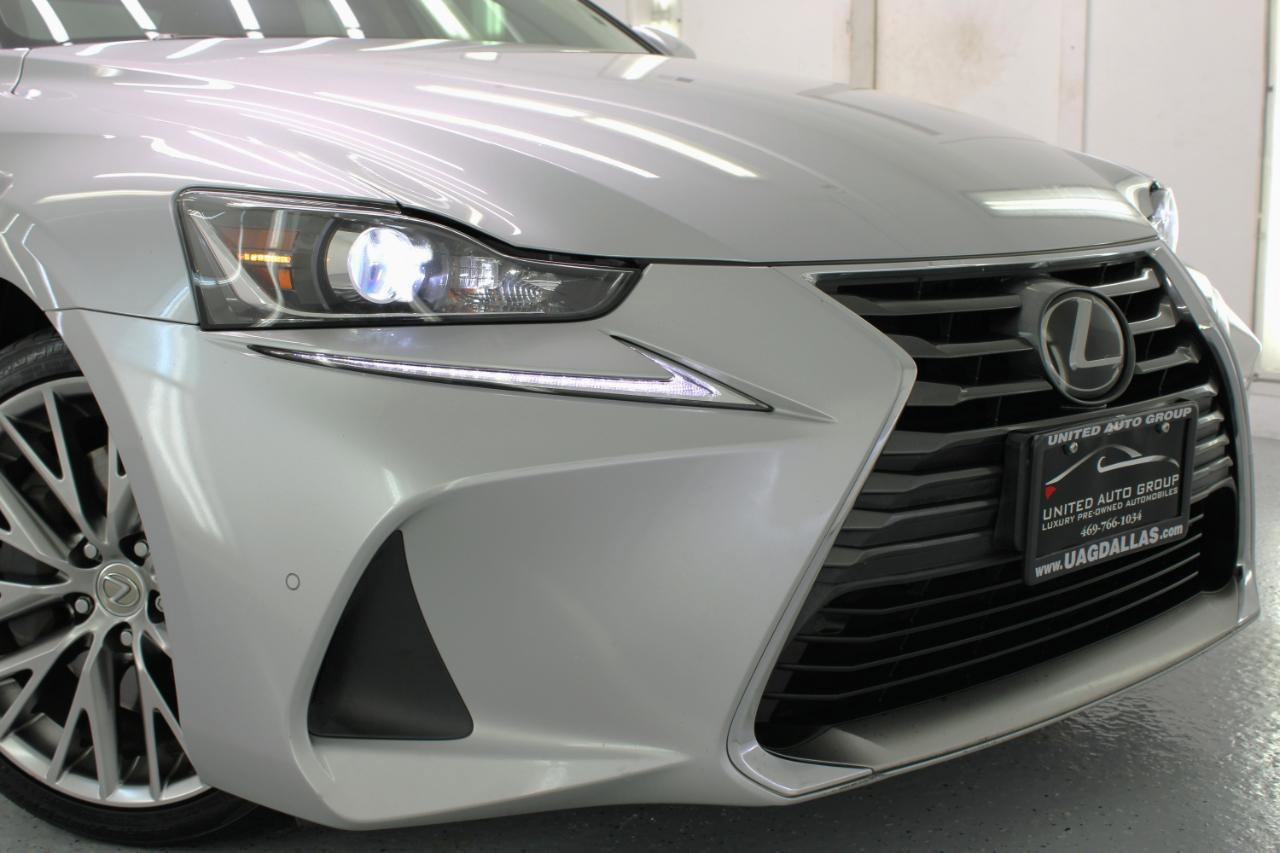 Used 2017 Lexus IS 200t w/ Navigation System Package RWD image 22