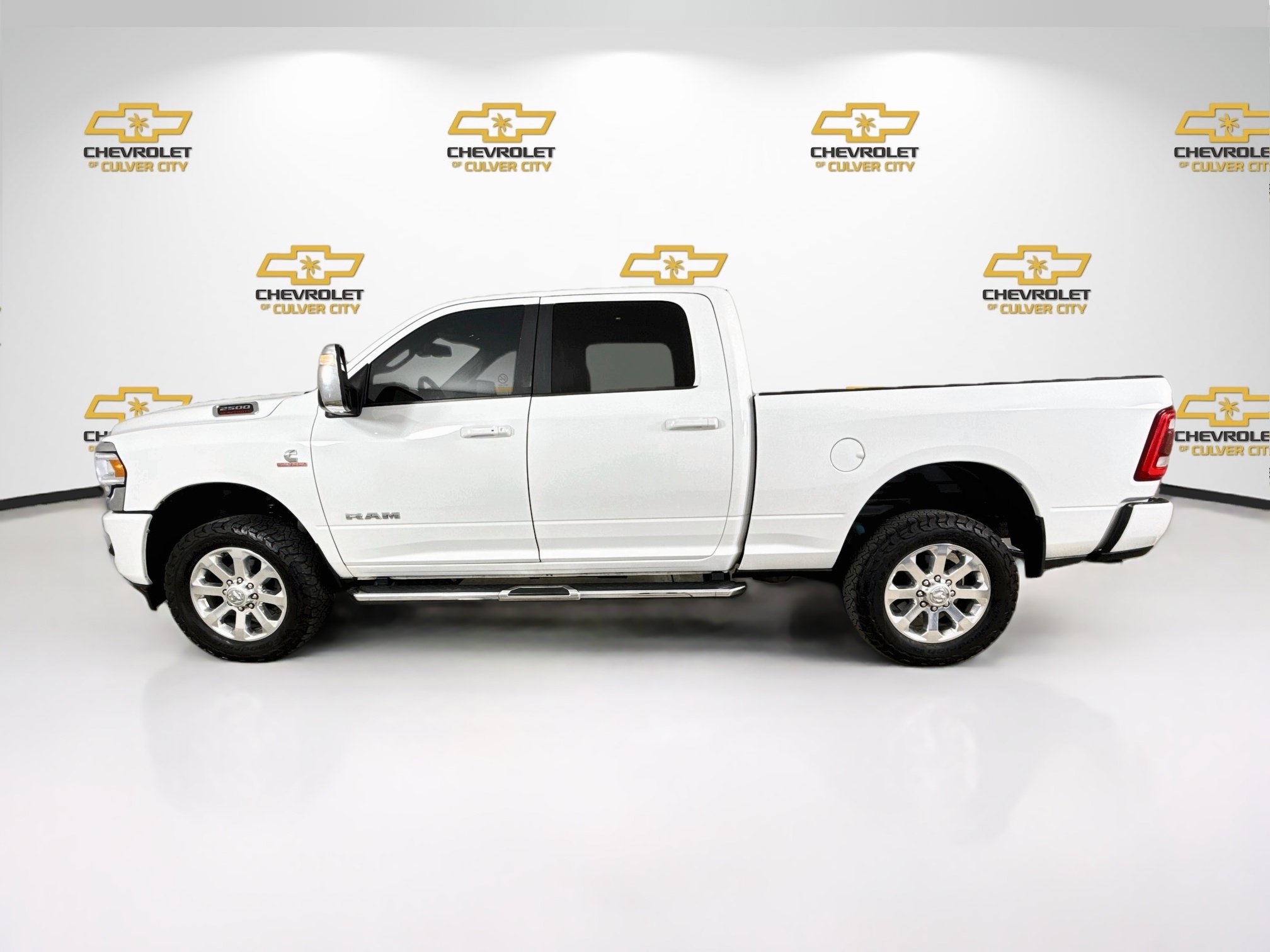 Used 2023 RAM 2500 Laramie AWD/4WD image 5