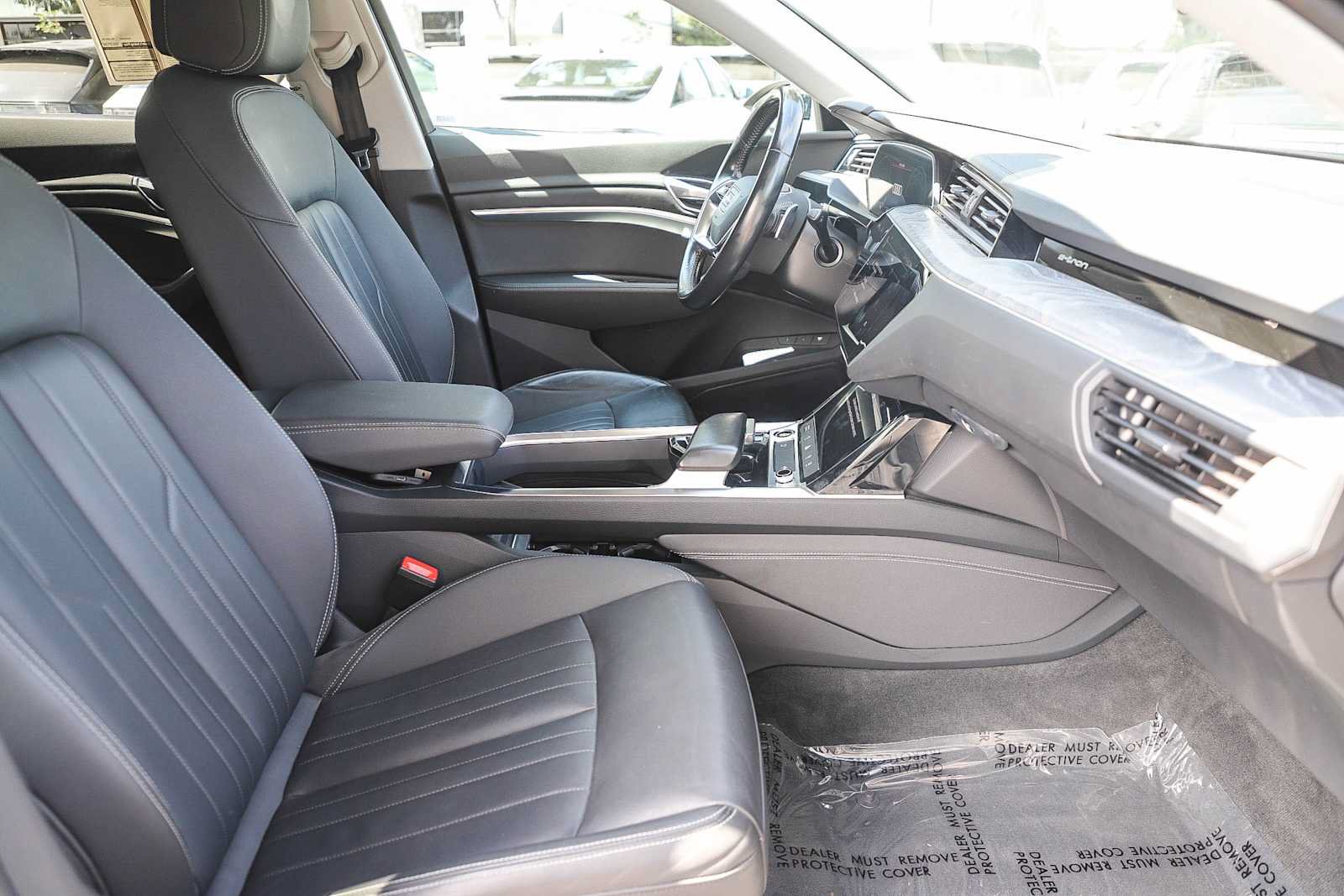 Used 2021 Audi e-tron Premium w/ Convenience Plus Package AWD/4WD image 15