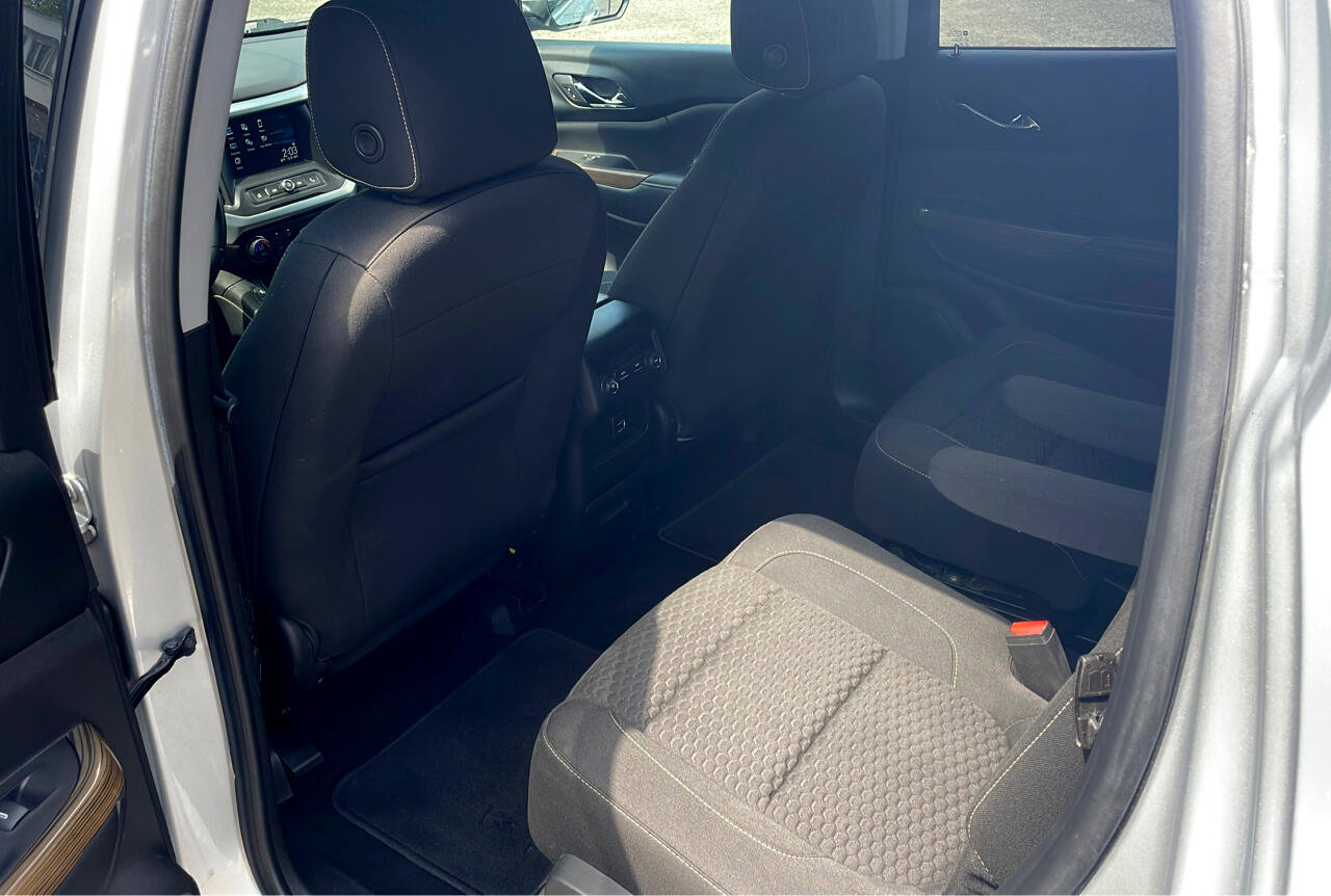 Used 2018 GMC Acadia SLE image 25