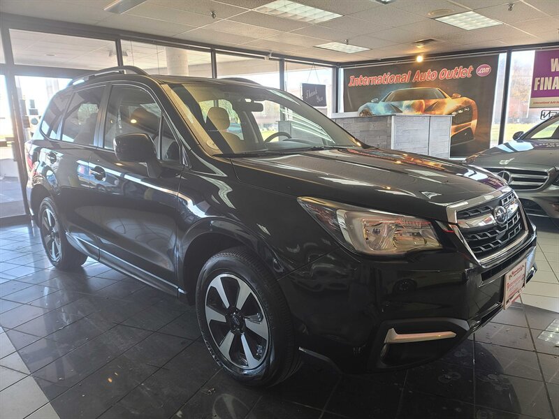 Used 2018 Subaru Forester 2.5i Premium AWD/4WD image 4