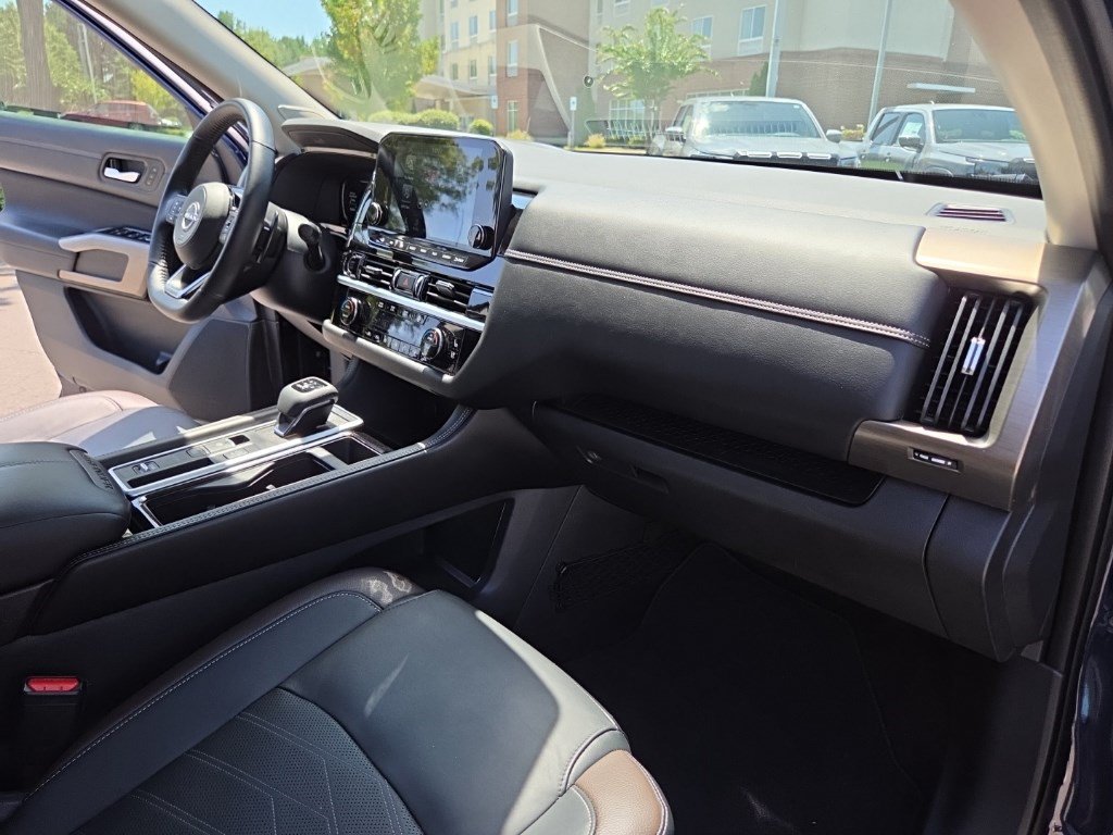 Used 2024 Nissan Pathfinder Platinum w/ Cargo Package FWD image 37