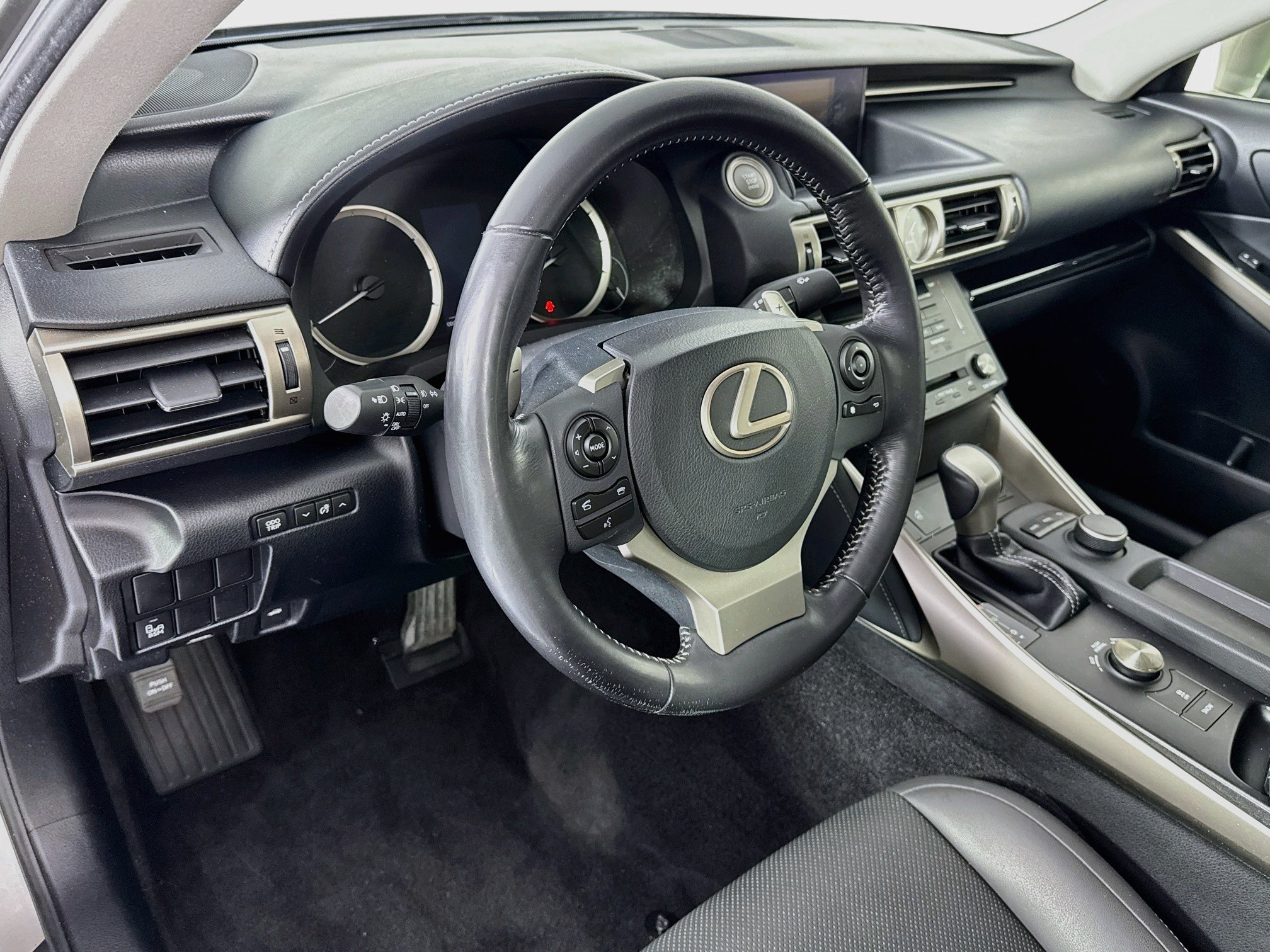 Used 2015 Lexus IS 250 AWD w/ Premium Package image 9