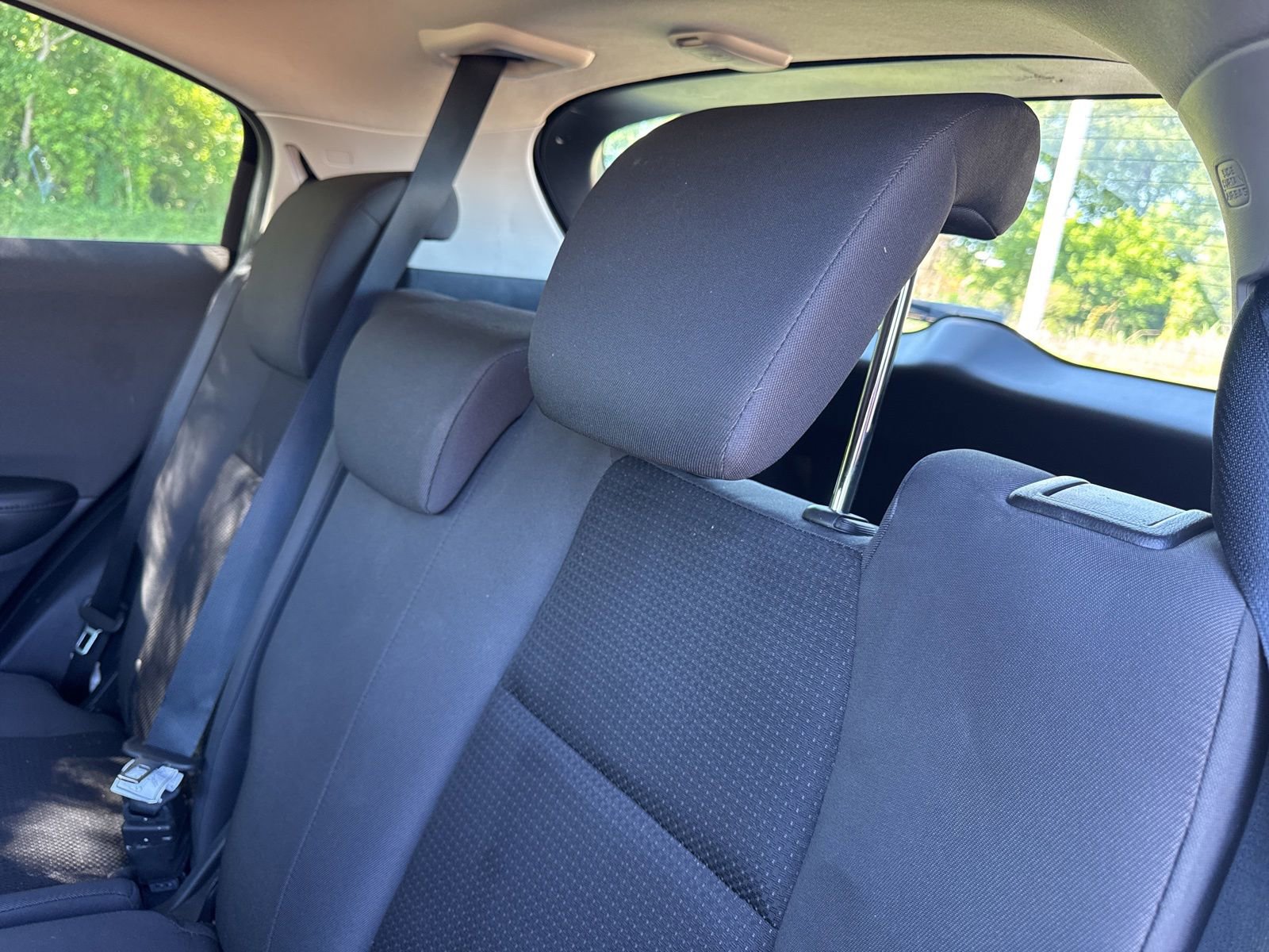Used 2021 Honda HR-V LX image 15