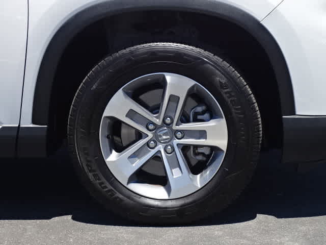 Used 2025 Honda Pilot EX-L image 8