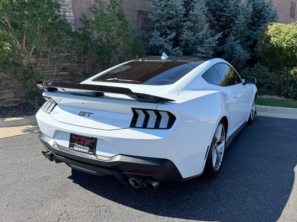 Used 2024 Ford Mustang GT RWD image 9