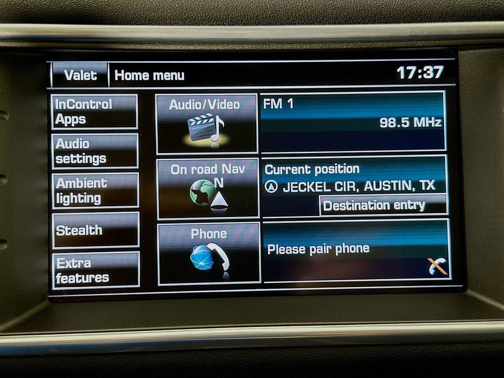 Used 2015 Land Rover Range Rover Evoque Pure image 15