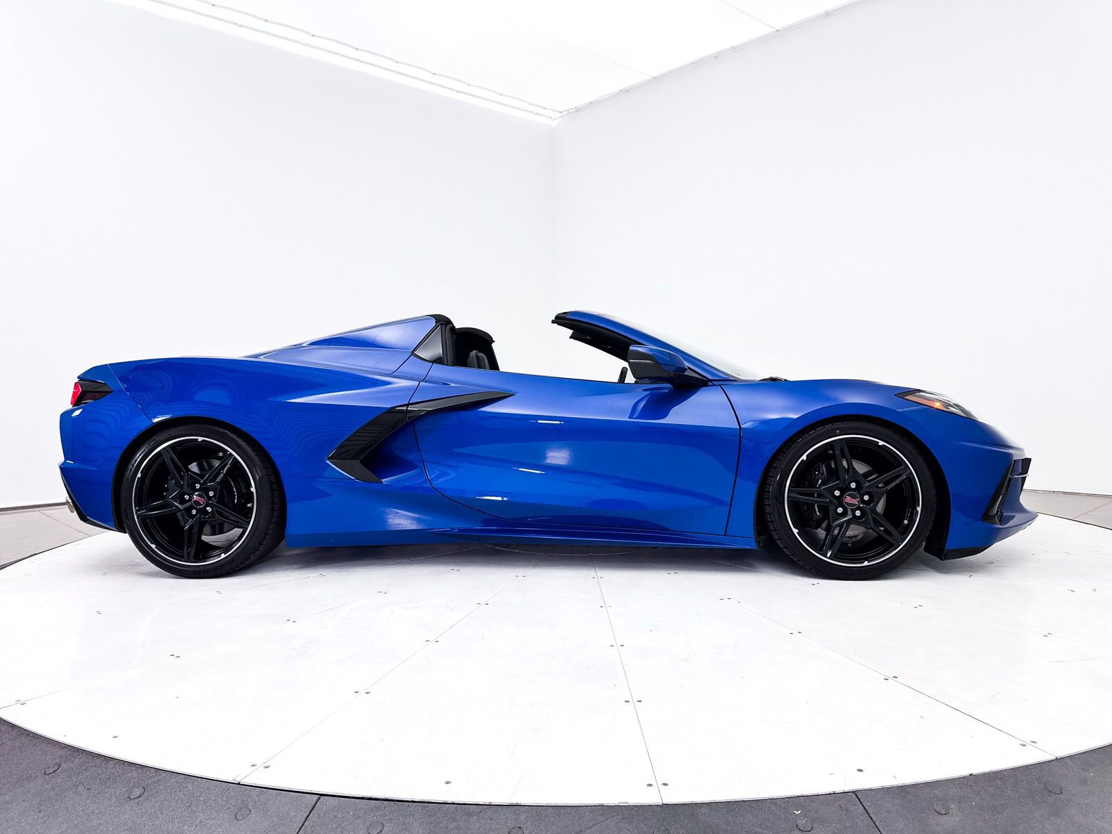 Used 2023 Chevrolet Corvette Stingray Preferred Conv RWD image 43