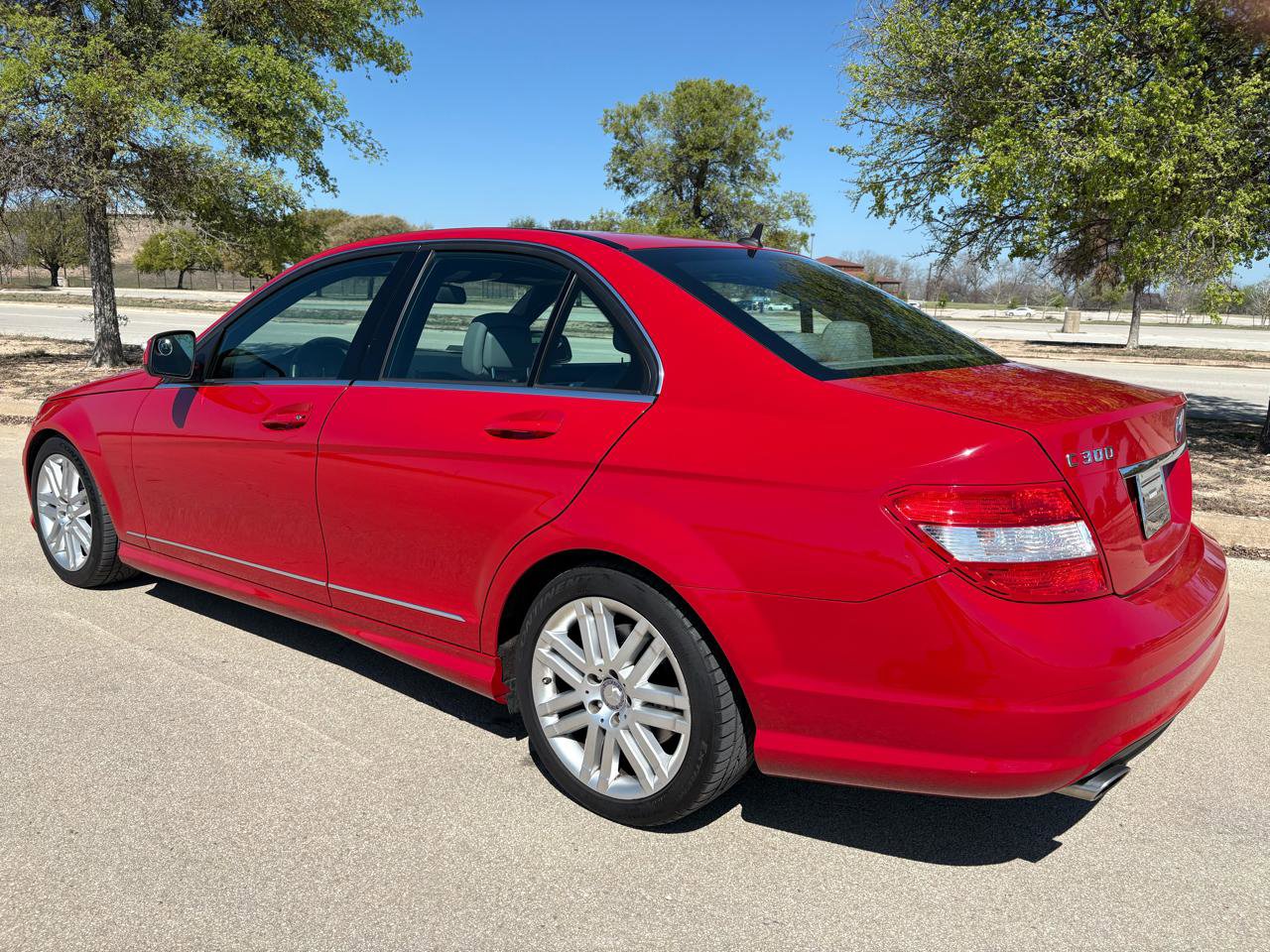 Used 2008 Mercedes-Benz C 300 4MATIC Sedan image 9