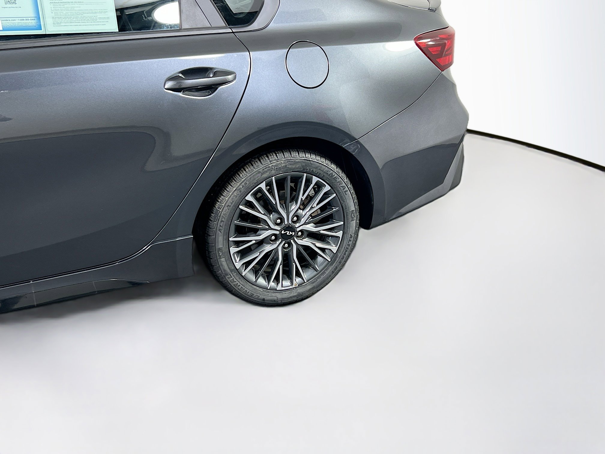 Used 2024 Kia Forte GT-Line image 29