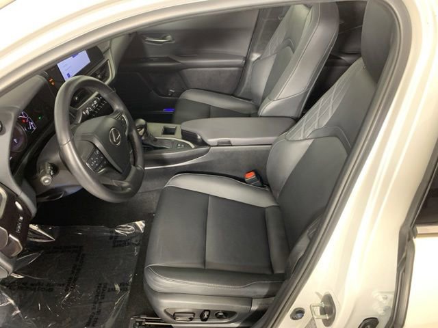 Used 2024 Lexus UX 250h AWD image 27