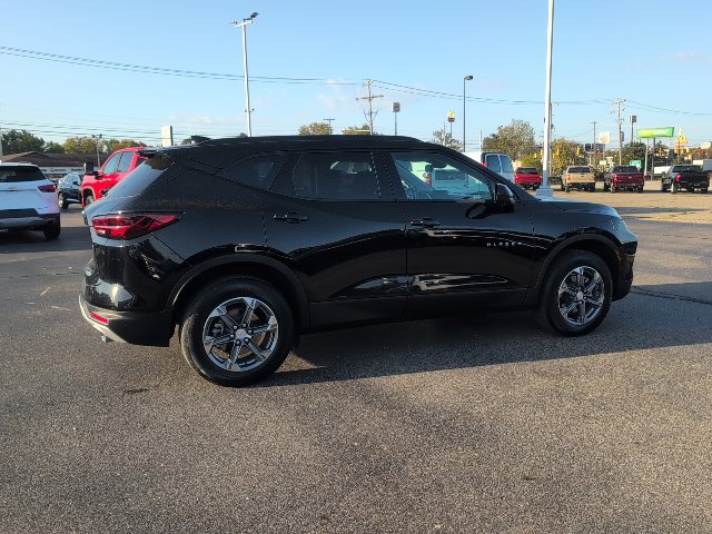 Used 2024 Chevrolet Blazer LT w/ Convenience Package FWD image 7