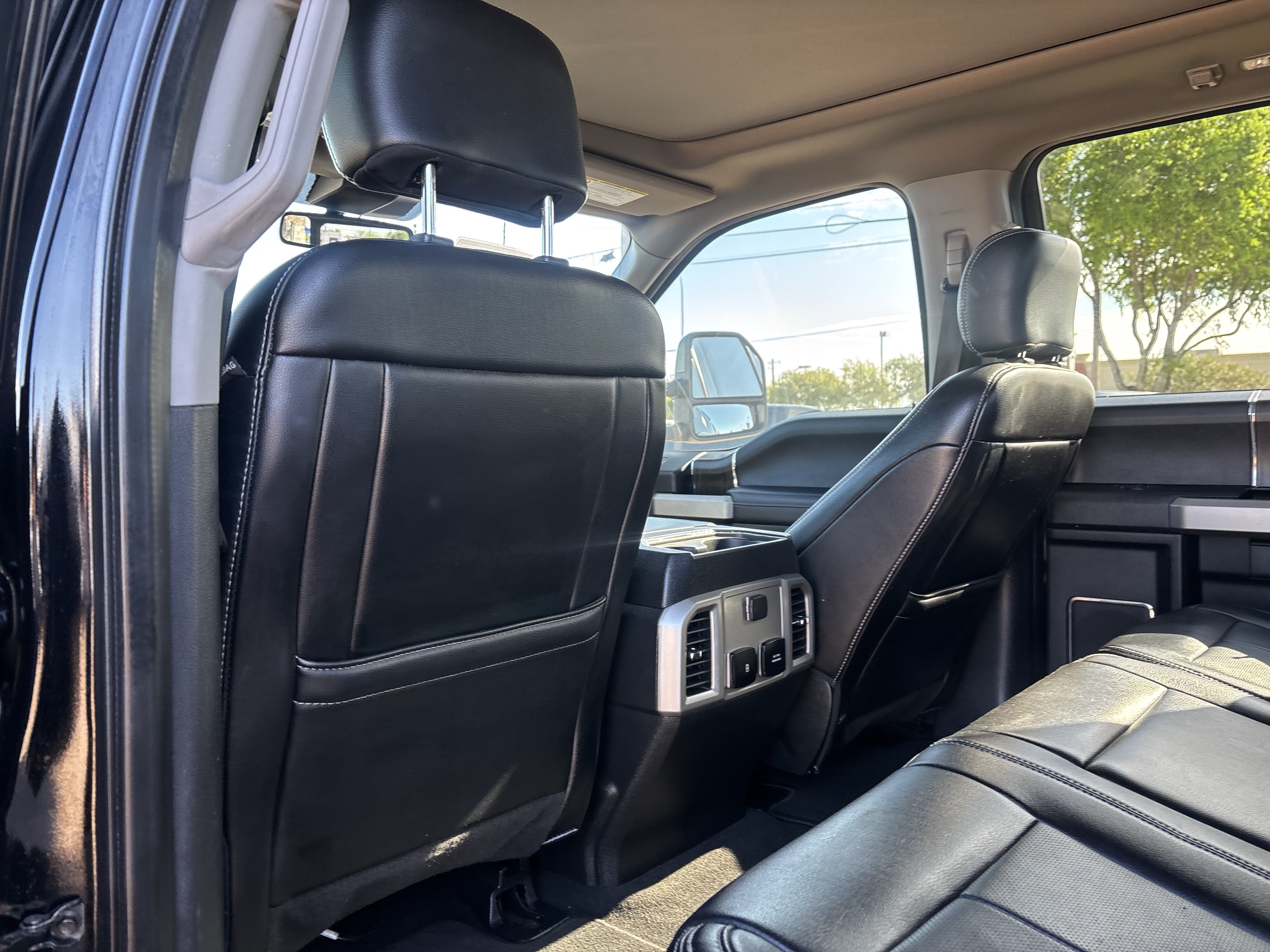 Certified 2021 Ford F250 Lariat w/ Lariat Ultimate Package AWD/4WD image 17