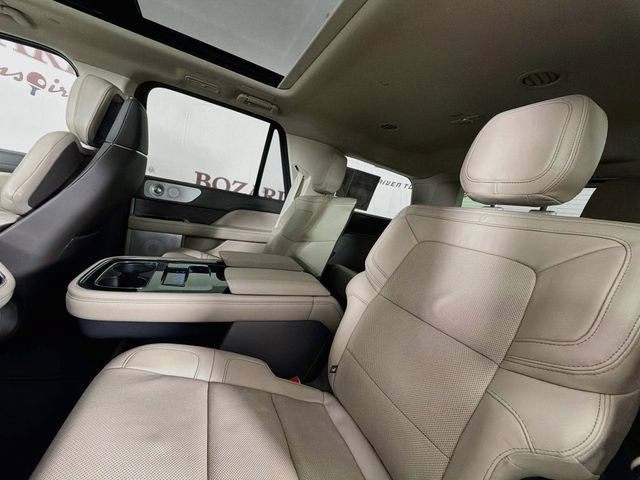 Certified 2024 Lincoln Navigator Reserve AWD/4WD image 30