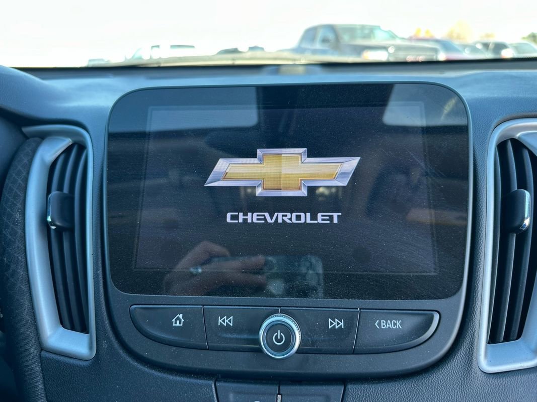 Used 2024 Chevrolet Malibu LT image 19