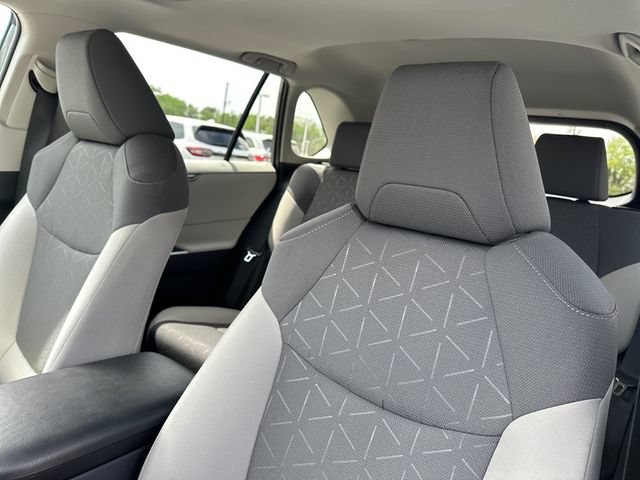 Used 2024 Toyota RAV4 XLE w/ Convenience Package FWD image 17