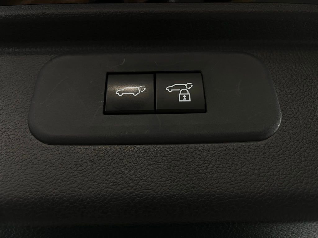 Used 2025 Toyota Grand Highlander AWD image 28