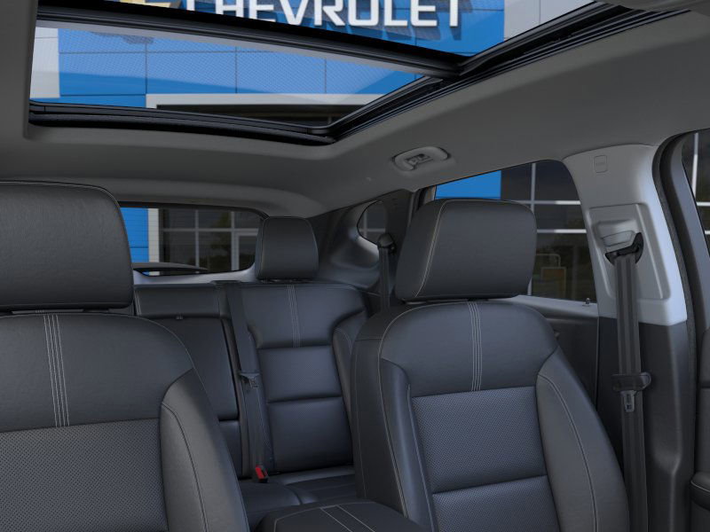 New 2025 Chevrolet Blazer LT w/ Midnight/Sport Edition image 24