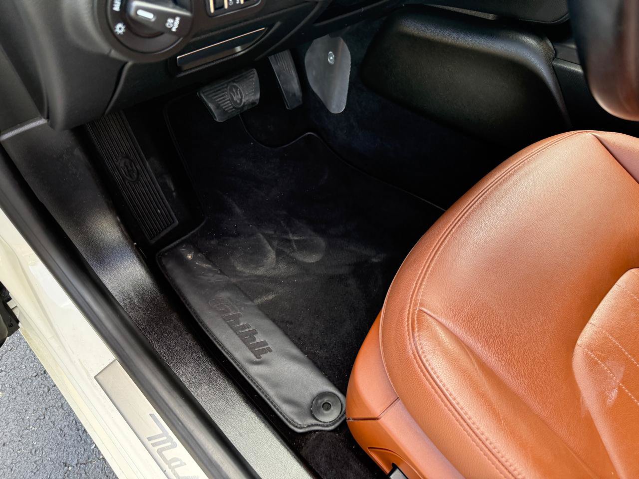 Used 2017 Maserati Ghibli RWD image 20