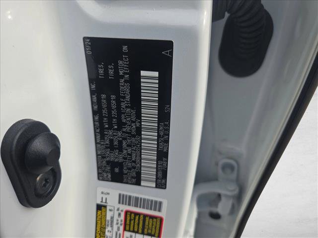 Used 2024 Toyota Highlander XLE image 24