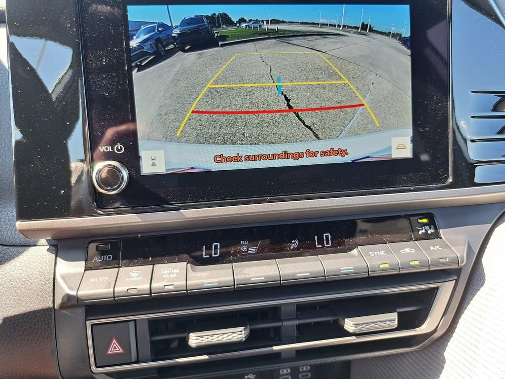 New 2026 Toyota Camry SE image 11