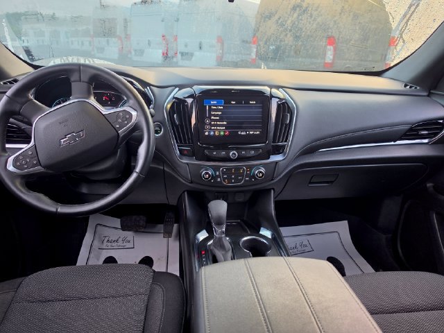 Used 2023 Chevrolet Traverse LT w/ Midnight/Sport Edition AWD/4WD image 16
