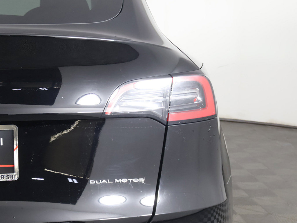 Used 2023 Tesla Model Y Long Range AWD/4WD image 18