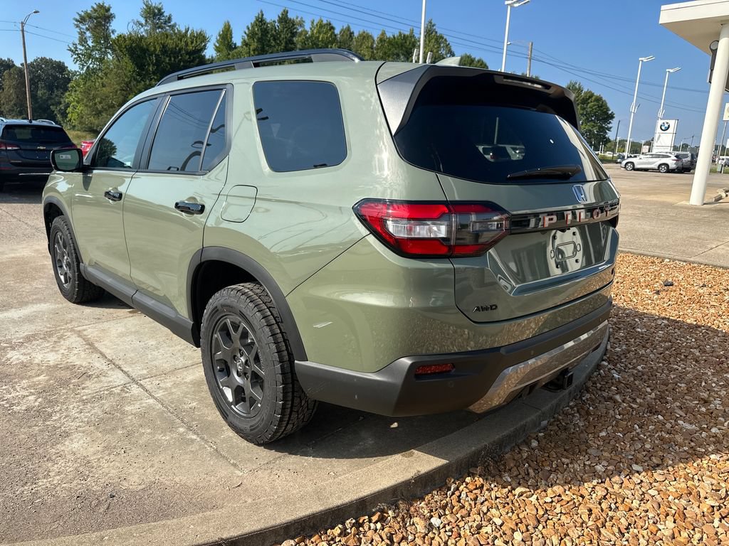 New 2026 Honda Pilot TrailSport image 3
