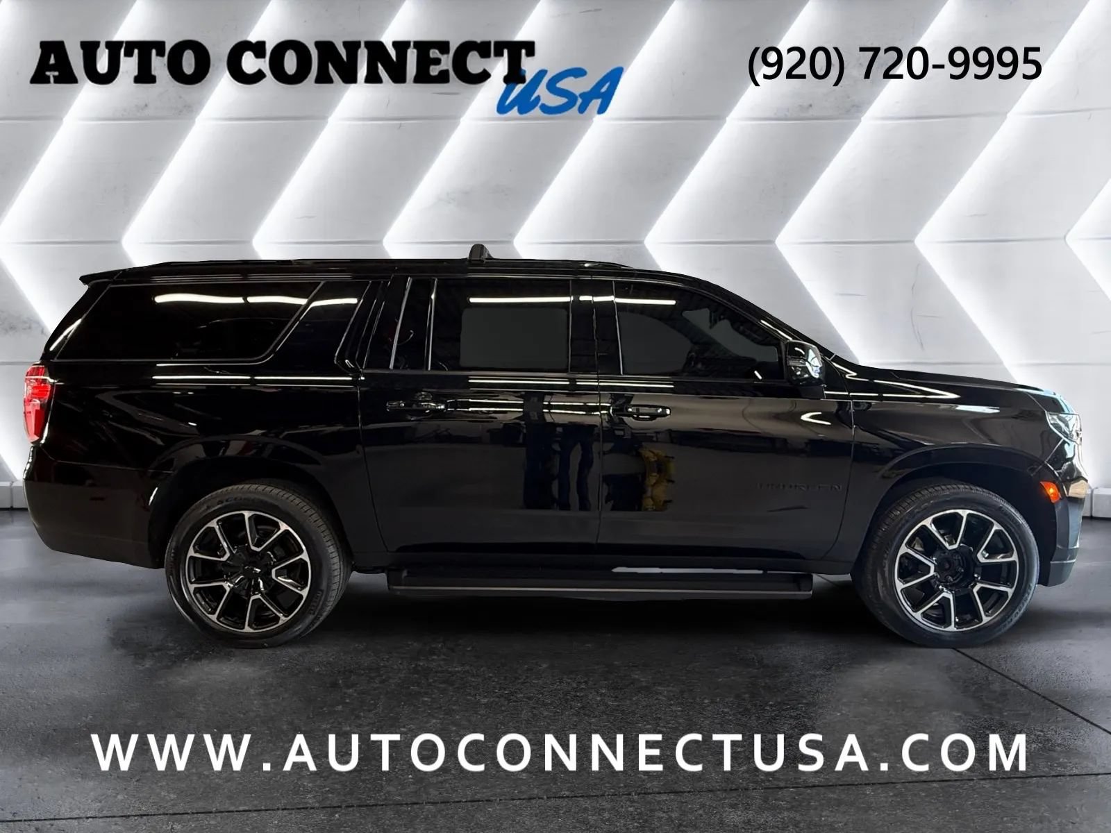 Used 2023 Chevrolet Suburban RST w/ Luxury Package AWD/4WD image 6