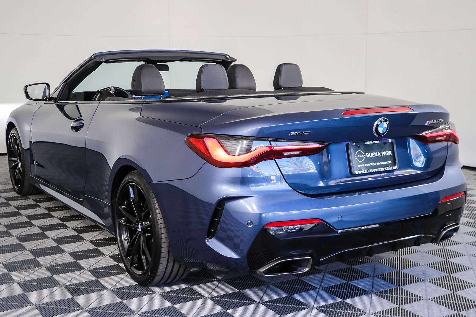 Used 2024 BMW 440i xDrive Convertible AWD/4WD image 18