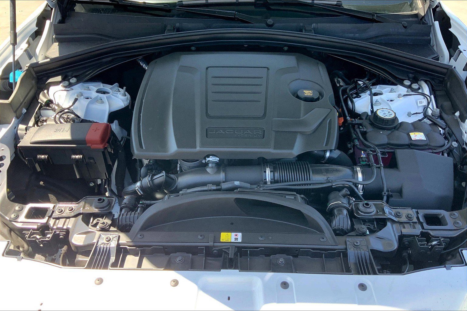 New 2026 Jaguar F-PACE R-Dynamic S image 8