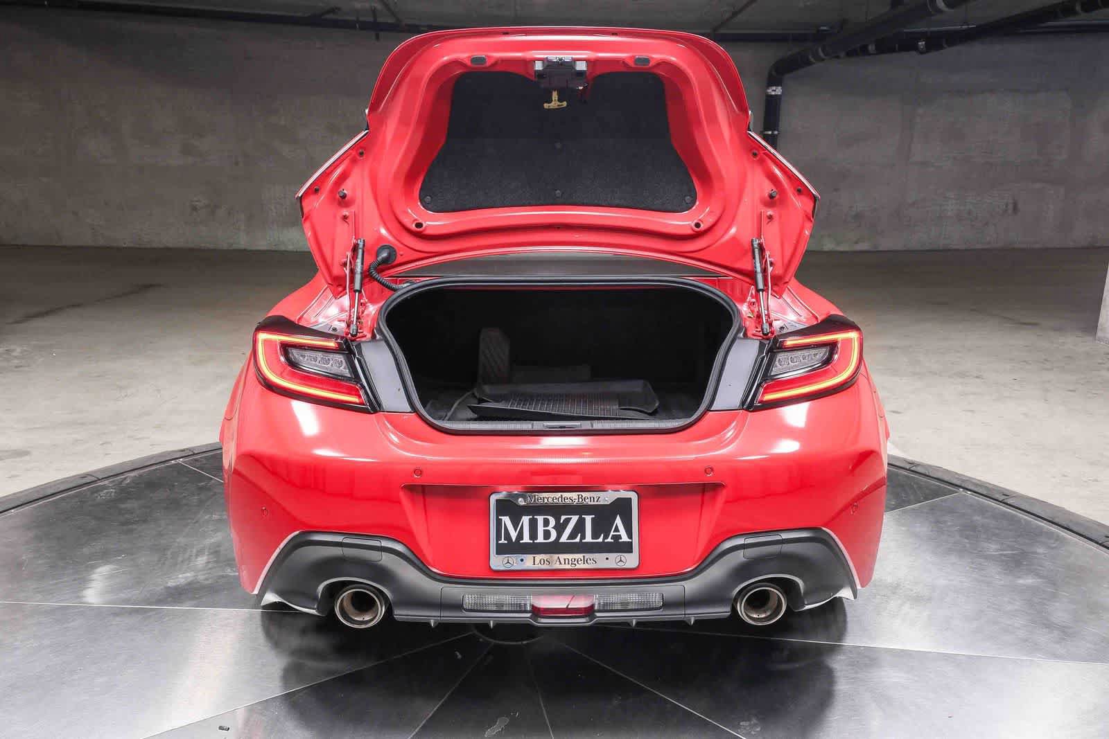 Used 2025 Toyota GR86 w/ ALL Weather Mat Package (TMS) image 26