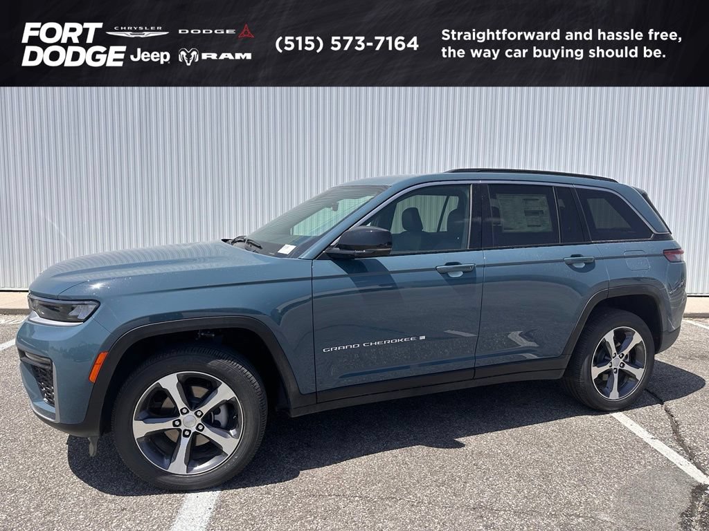 New 2026 Jeep Grand Cherokee Limited w/ Trailer Tow Package