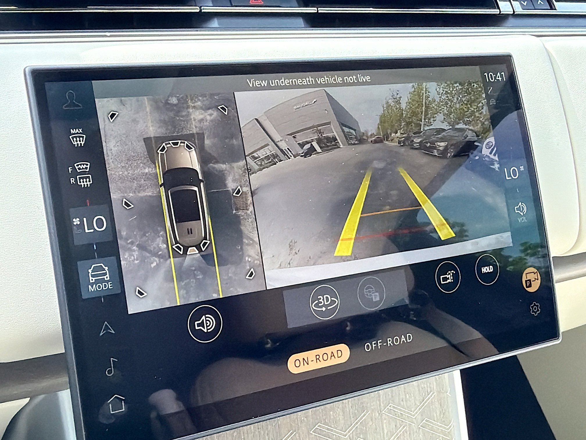 Used 2025 Land Rover Range Rover SV image 34