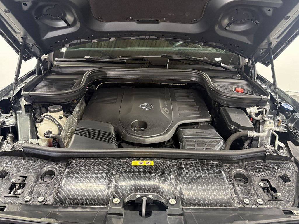 Used 2024 Mercedes-Benz GLS 450 4MATIC image 37