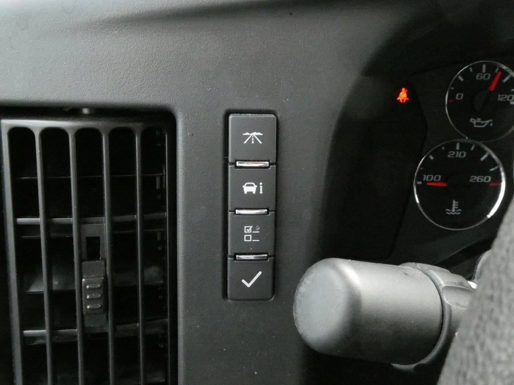 Used 2024 Chevrolet Express 2500 w/ Driver Convenience Package image 12