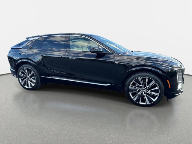 Certified 2026 Cadillac Lyriq Signature Luxury w/ Nappa Leather Package AWD/4WD image 7