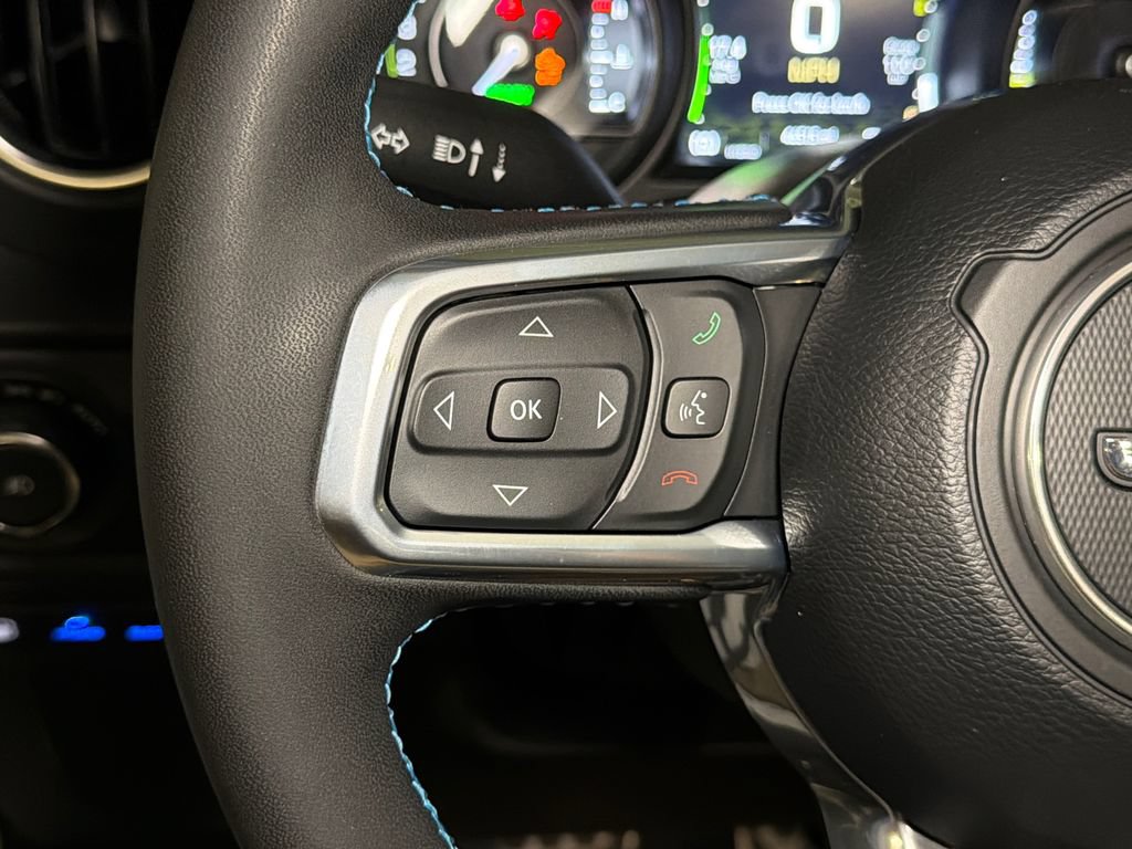 Used 2024 Jeep Wrangler High Altitude AWD/4WD image 25